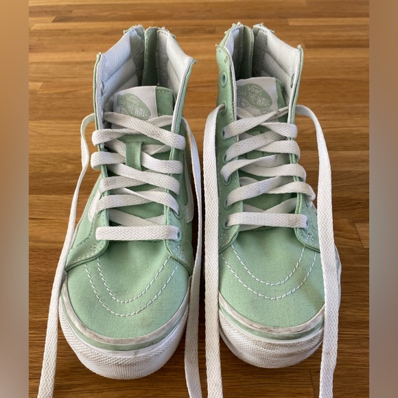 Vans Kids Sk8-Hi Zip Shoe - Picture 2 of 4